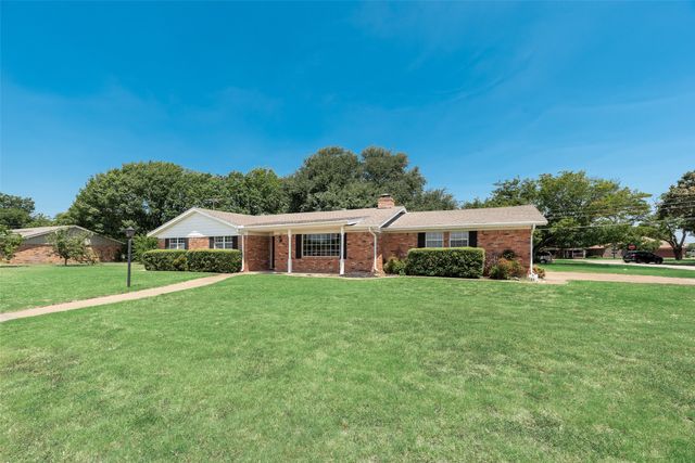 520 Pecan Street, Crowley, TX 76036