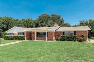 520 Pecan Street, Crowley, TX 76036