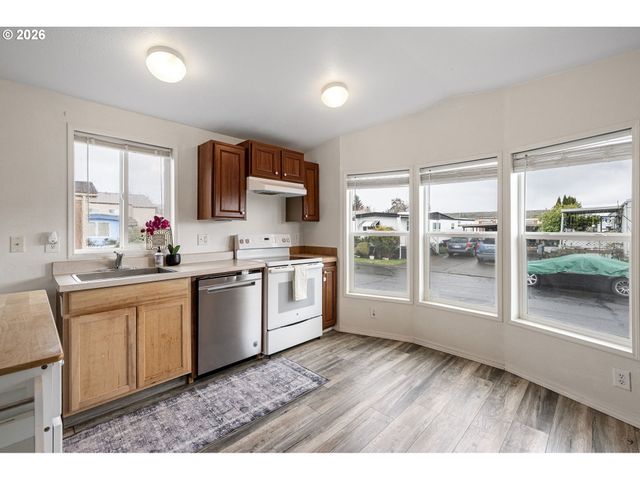 2150 LAURA St 65, Springfield, OR 97477