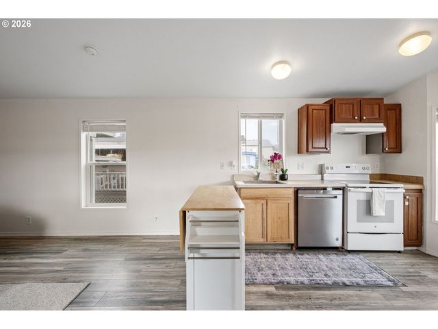 2150 LAURA St 65, Springfield, OR 97477