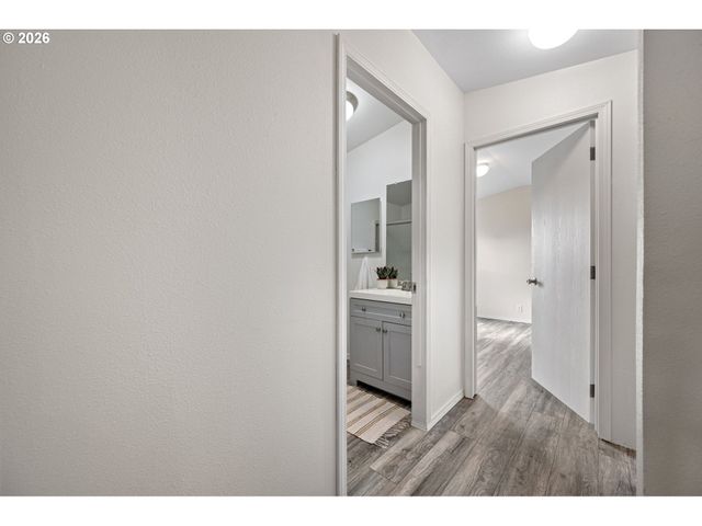 2150 LAURA St 65, Springfield, OR 97477