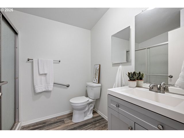 2150 LAURA St 65, Springfield, OR 97477