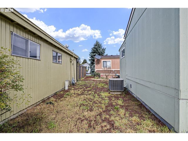 2150 LAURA St 65, Springfield, OR 97477