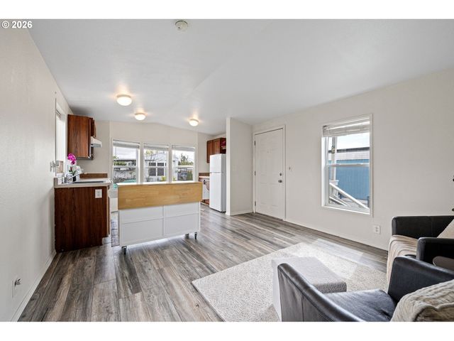 2150 LAURA St 65, Springfield, OR 97477