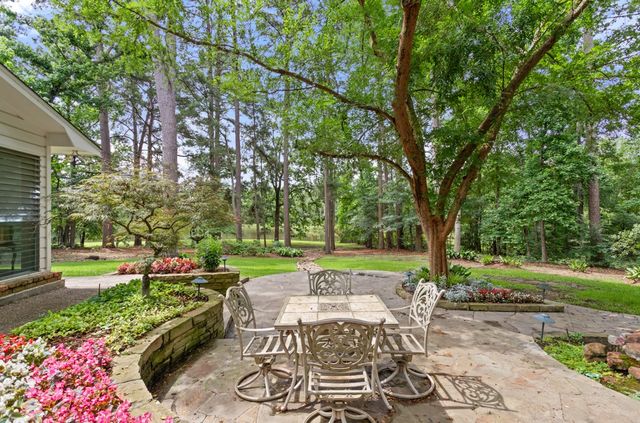 4930 W Twin Lakes Drive, Tyler, TX 75704