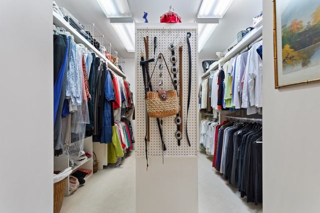 4930 W Twin Lakes Drive, Tyler, TX 75704