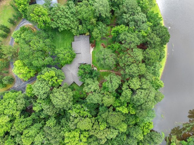 4930 W Twin Lakes Drive, Tyler, TX 75704