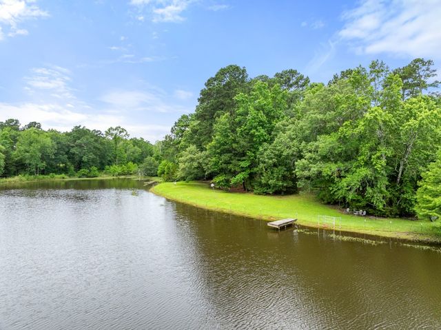 4930 W Twin Lakes Drive, Tyler, TX 75704