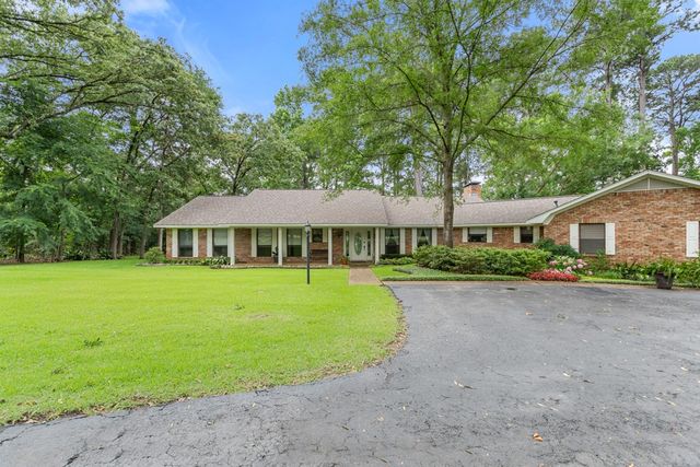 4930 W Twin Lakes Drive, Tyler, TX 75704