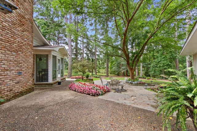 4930 W Twin Lakes Drive, Tyler, TX 75704