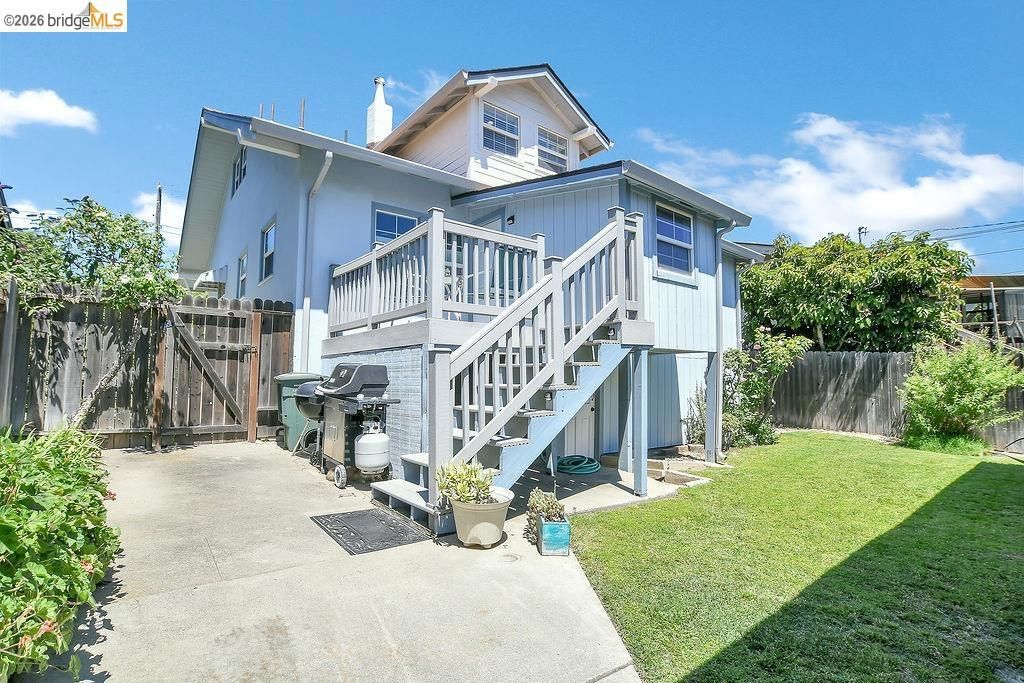 Image 32 of property listing at 325 S 2Nd St, Rio Vista, CA 94571