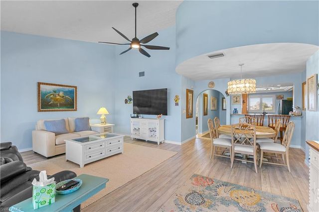 3609 SE 10th AVE # 202, Cape Coral, FL 33904