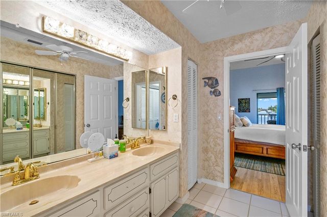 3609 SE 10th AVE # 202, Cape Coral, FL 33904