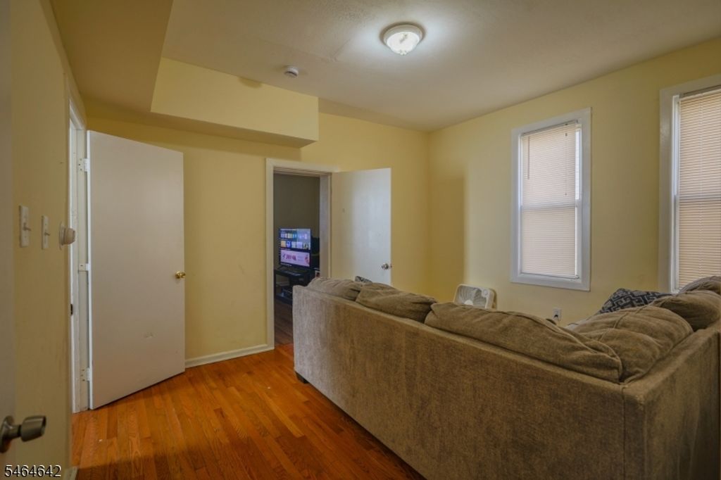 170 Taylor St, City Of Orange Twp., NJ 07050 — photo 5
