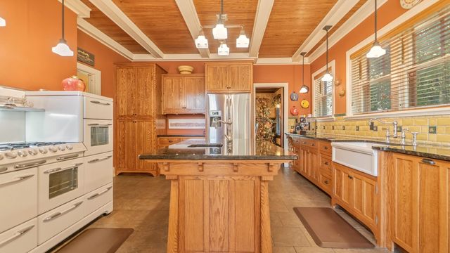 498 S Court Street, Crown Point, IN 46307