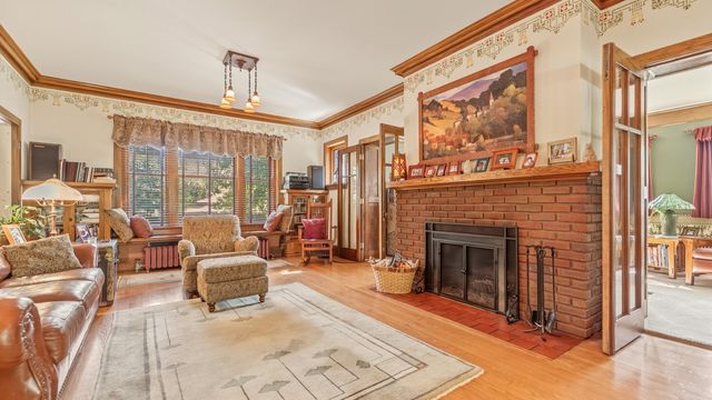 498 S Court Street, Crown Point, IN 46307