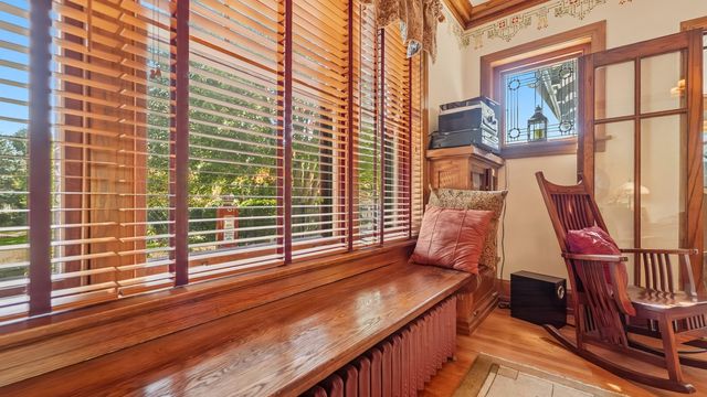 498 S Court Street, Crown Point, IN 46307
