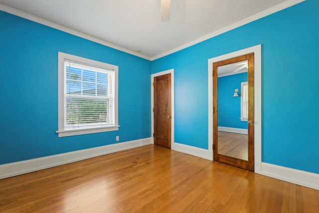 498 S Court Street, Crown Point, IN 46307
