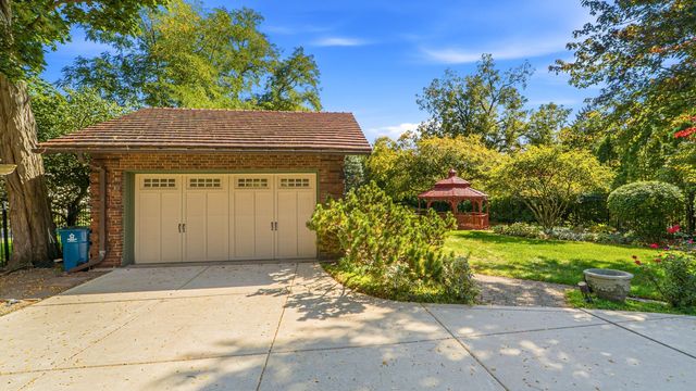 498 S Court Street, Crown Point, IN 46307