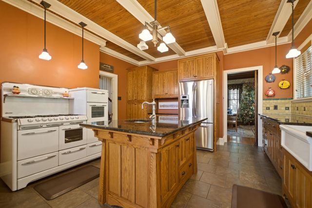 498 S Court Street, Crown Point, IN 46307