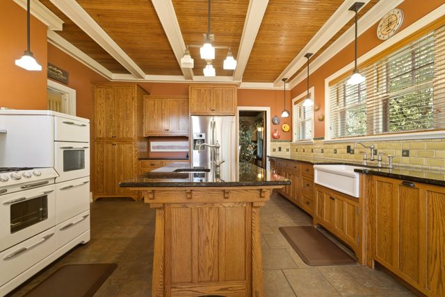 498 S Court Street, Crown Point, IN 46307