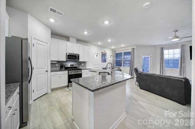 5018 Moss Pine Way, Fort Mill, SC 29708