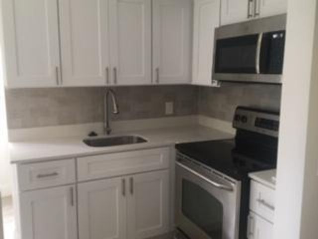 407 S LAKESIDE Drive C, Lake Worth Beach, FL 33460
