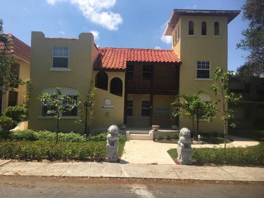 407 S LAKESIDE Drive C, Lake Worth Beach, FL 33460