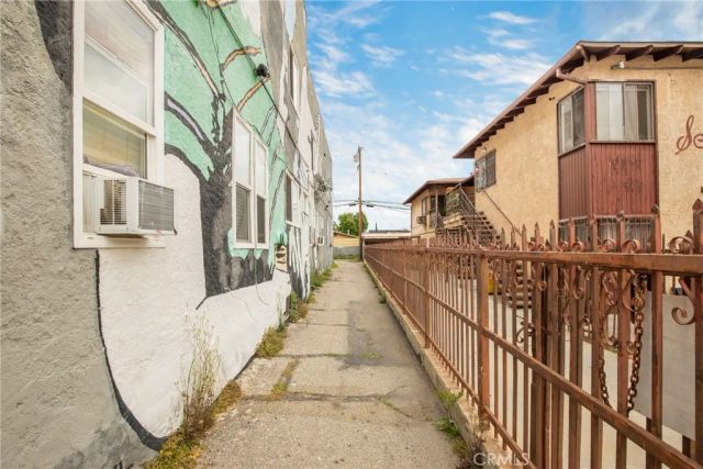 722 S Ford Boulevard, Los Angeles, CA 90022