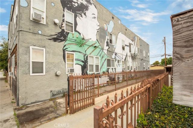 722 S Ford Boulevard, Los Angeles, CA 90022
