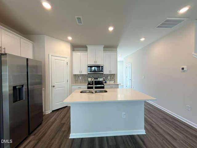 926 Clearhaven Lane, Fuquay Varina, NC 27526