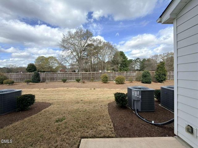 926 Clearhaven Lane, Fuquay Varina, NC 27526