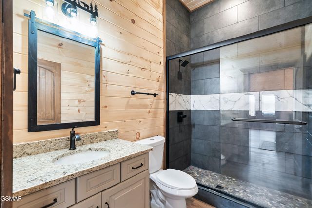 991 King Branch Road, Sevierville, TN 37876