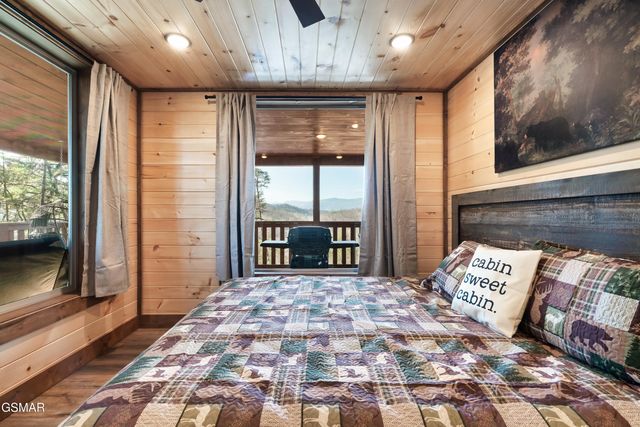 991 King Branch Road, Sevierville, TN 37876