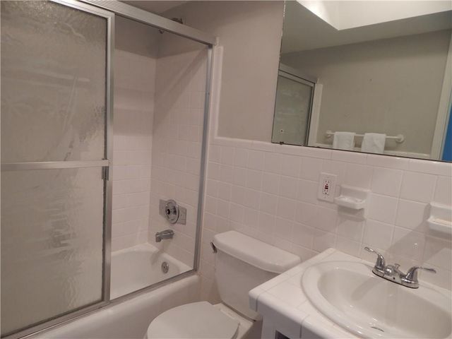 2841 NE 32nd Street 29, Fort Lauderdale, FL 33306