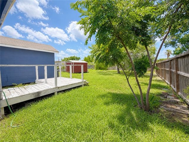 233 Blevins St, Corpus Christi, TX 78415