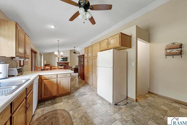 554 Karmil Place, Gaylord, MN 55334