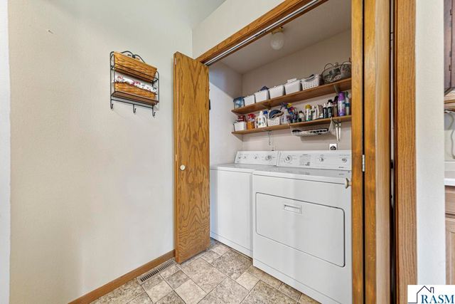 554 Karmil Place, Gaylord, MN 55334