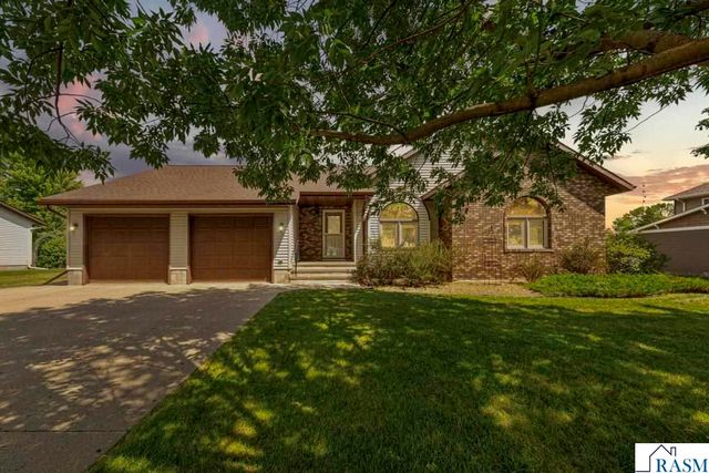 554 Karmil Place, Gaylord, MN 55334