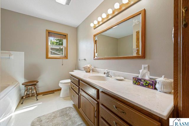 554 Karmil Place, Gaylord, MN 55334