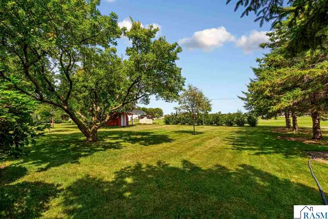 554 Karmil Place, Gaylord, MN 55334