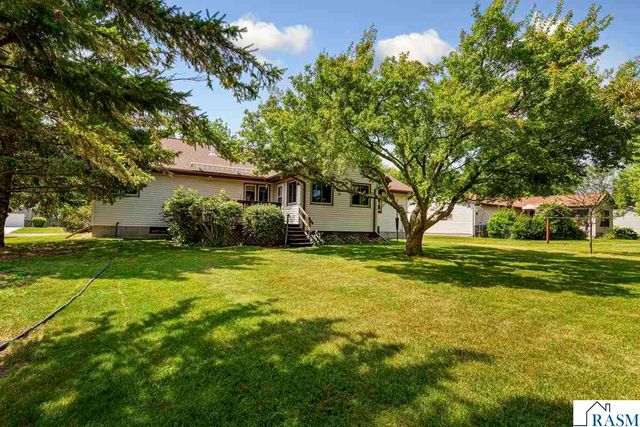 554 Karmil Place, Gaylord, MN 55334