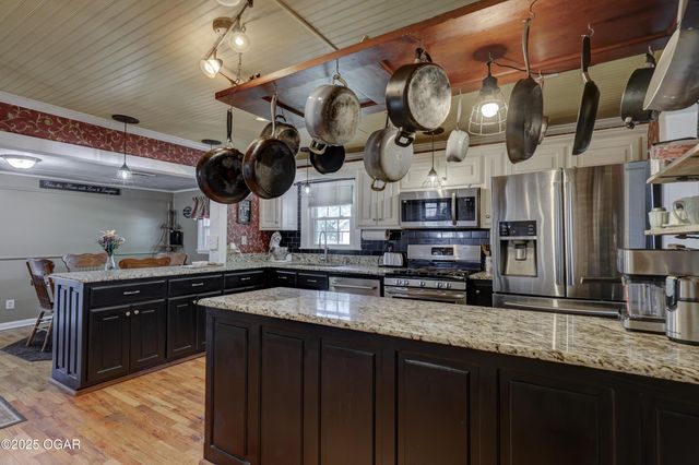 3617 SW Center Road, Columbus, KS 66725