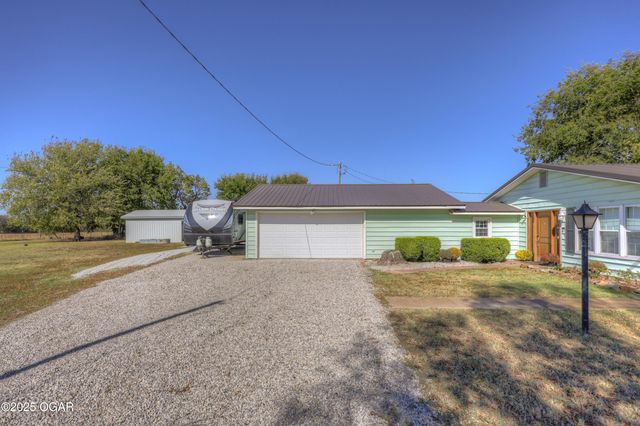 3617 SW Center Road, Columbus, KS 66725