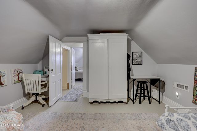 3617 SW Center Road, Columbus, KS 66725