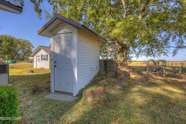 3617 SW Center Road, Columbus, KS 66725