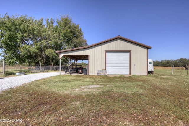 3617 SW Center Road, Columbus, KS 66725