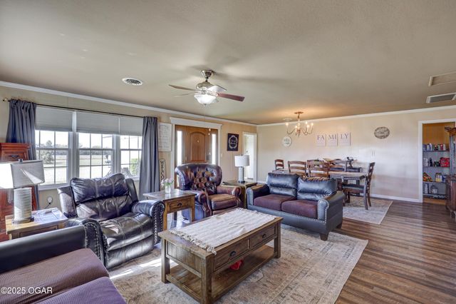 3617 SW Center Road, Columbus, KS 66725