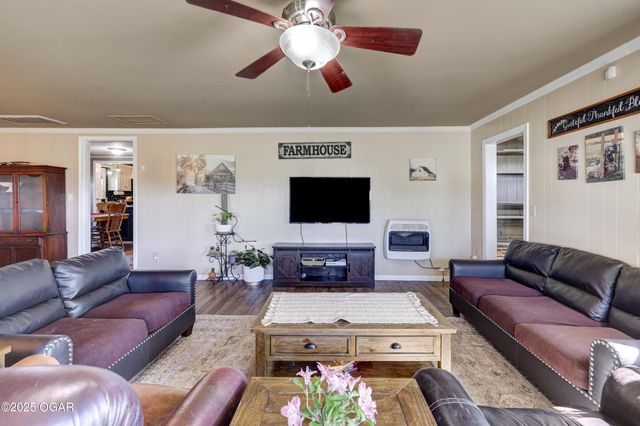 3617 SW Center Road, Columbus, KS 66725