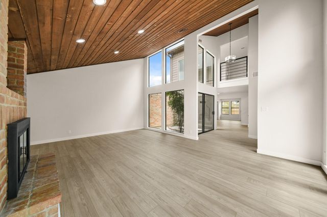 3010 Manila Lane, Houston, TX 77043